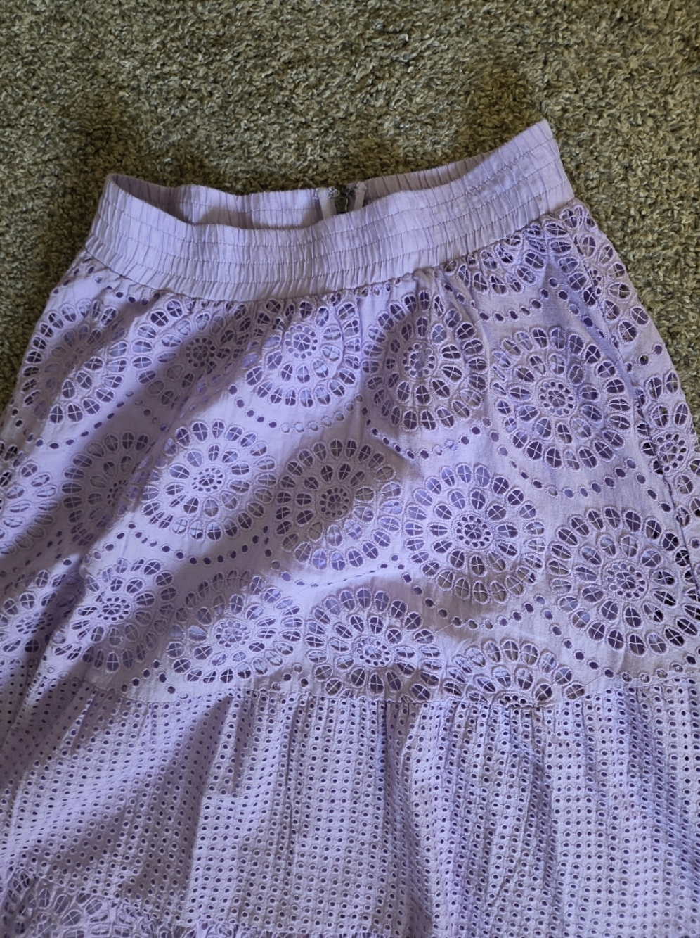 Alice + Olivia Lavender Eyelet Maxi Skirt - Picture 4 of 8
